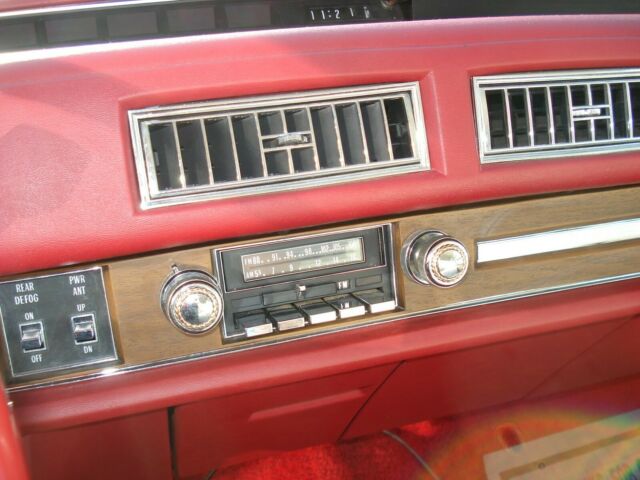 Cadillac DeVille 1974 image number 27