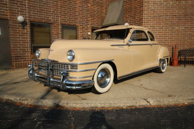 Chrysler New Yorker 1947 image number 0