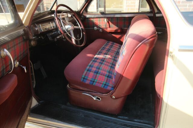 Chrysler New Yorker 1947 image number 13