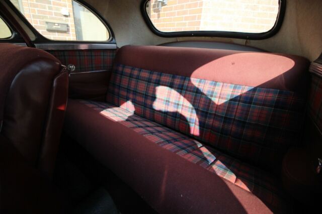 Chrysler New Yorker 1947 image number 15