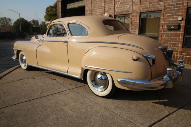 Chrysler New Yorker 1947 image number 2