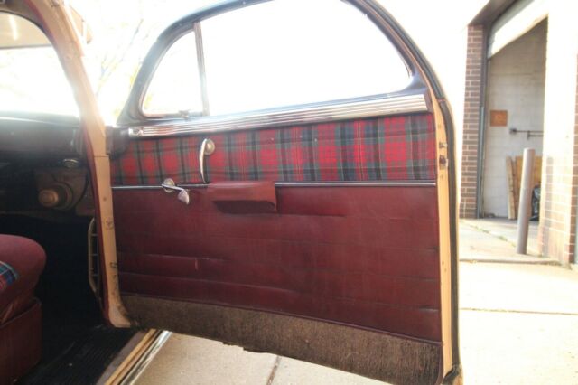 Chrysler New Yorker 1947 image number 40