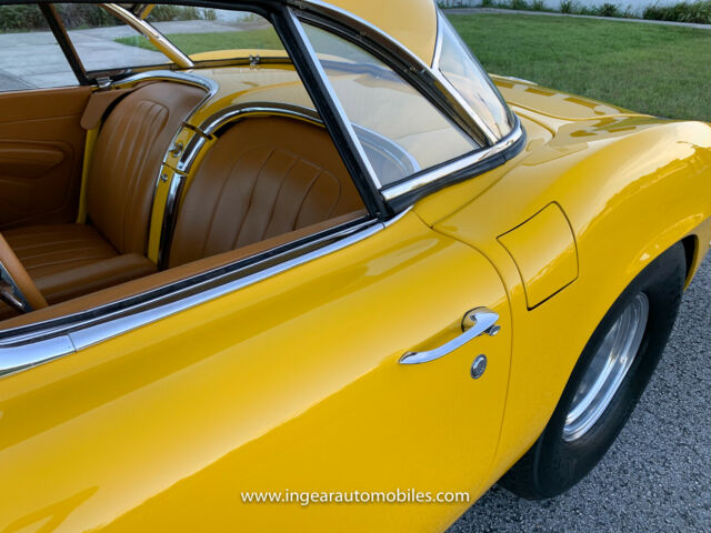 Chevrolet Corvette 1962 image number 11