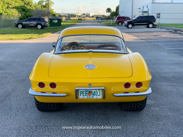 Chevrolet Corvette 1962 image number 28
