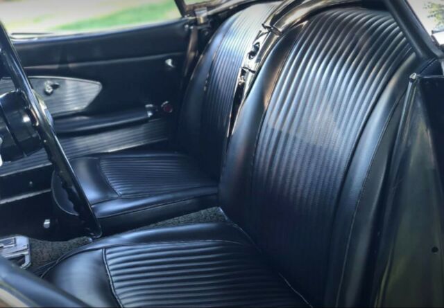 Chevrolet Corvette 1961 image number 9