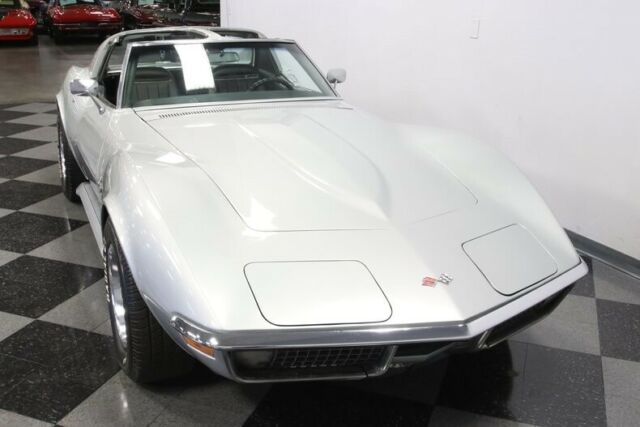 Chevrolet Corvette 1970 image number 18