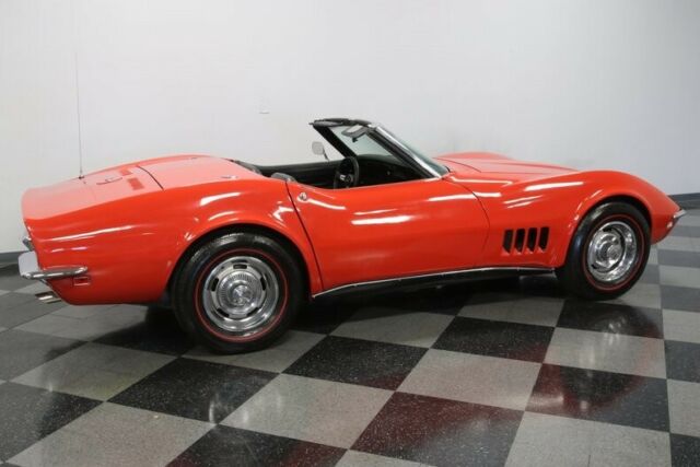 Chevrolet Corvette 1968 image number 14