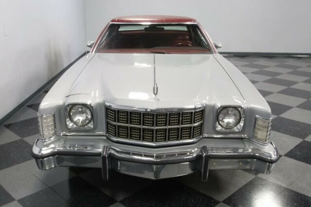 Ford Torino 1975 image number 21
