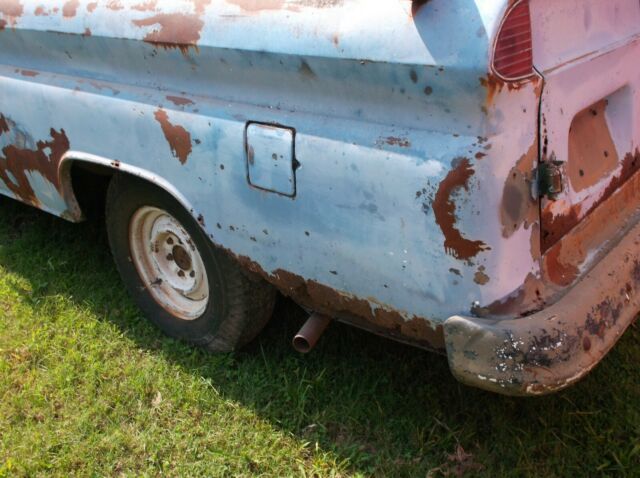 Chevrolet Suburban 1961 image number 22