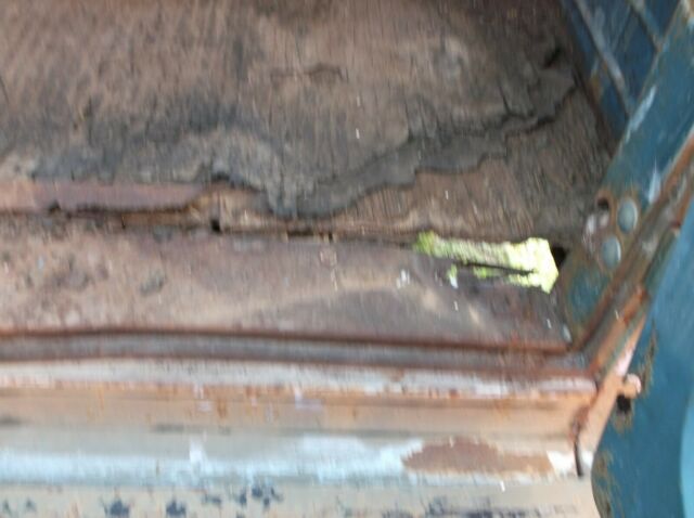 Chevrolet Suburban 1961 image number 4