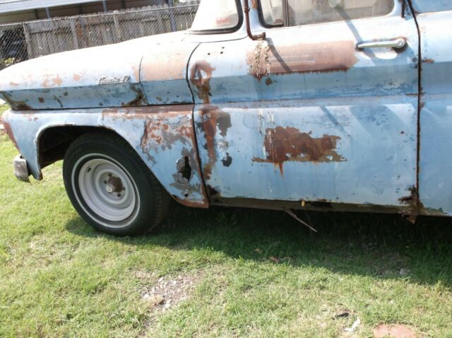 Chevrolet Suburban 1961 image number 7