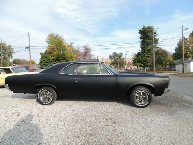 Pontiac Le Mans 1966 image number 21