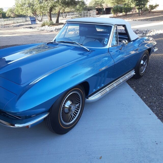 Chevrolet Corvette 1965 image number 11