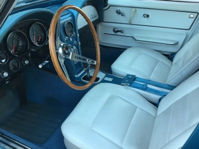 Chevrolet Corvette 1965 image number 4