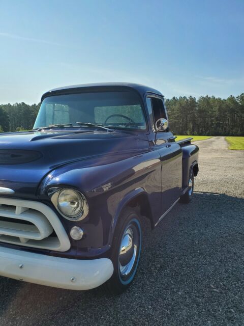 Chevrolet 3100 1957 image number 3