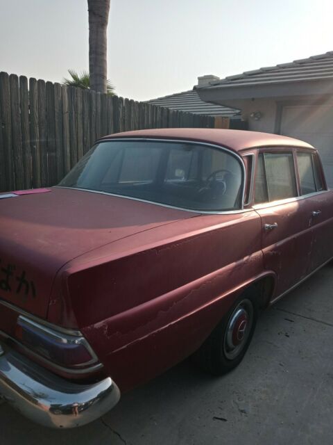 Mercedes-Benz 200-Series 1967 image number 22