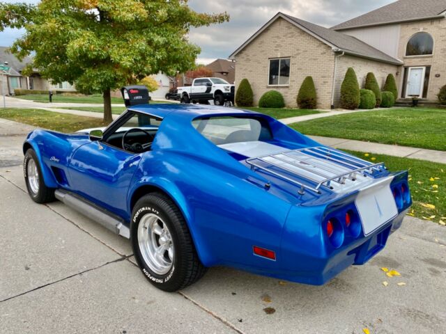 Chevrolet Corvette 1975 image number 27