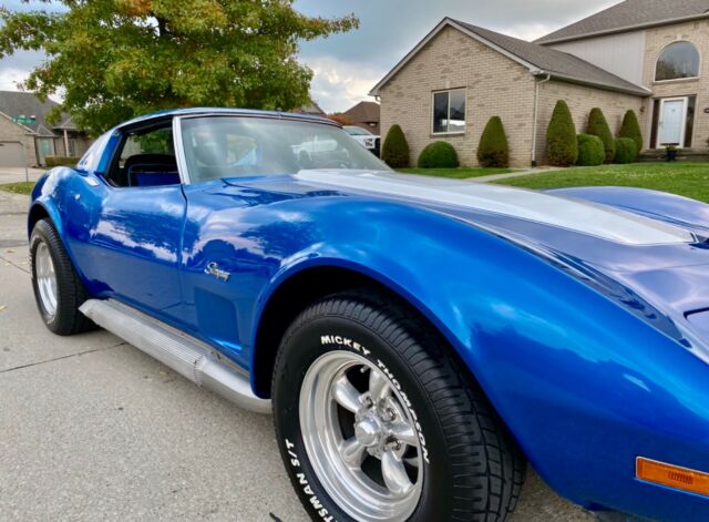 Chevrolet Corvette 1975 image number 38