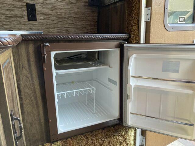 Dodge Trans Van B100 B200 B300 1978 image number 22