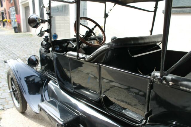 Ford Model T 1919 image number 36