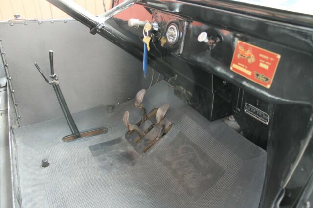 Ford Model T 1919 image number 9
