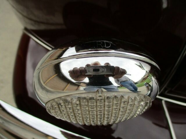 Ford Supper Deluxe 1946 image number 28