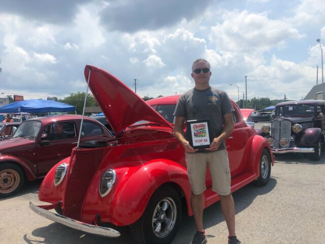 Ford Coupe 1937 image number 28