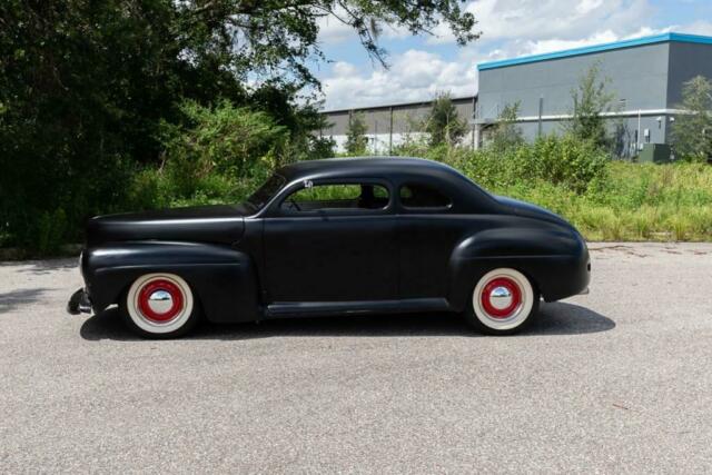 Ford Chop Top Coupe 1947 image number 1