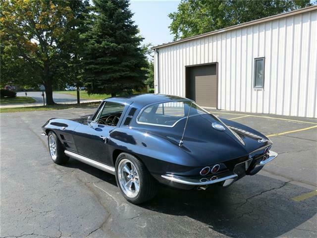 Chevrolet Corvette Coupe, L76 1964 image number 31