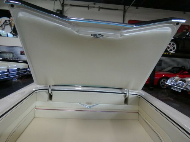 Chevrolet Bel Air/150/210 1960 image number 23