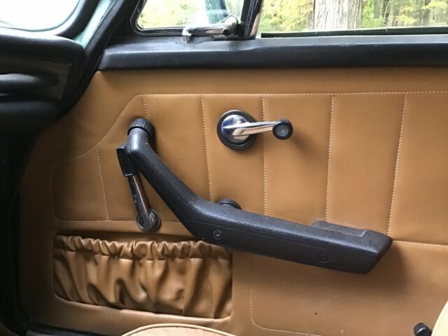Volvo 1800 1972 image number 6