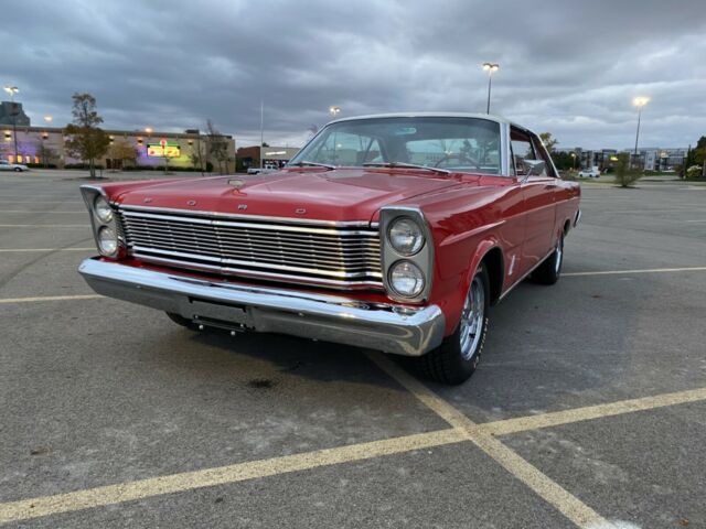 Ford Galaxie 1965 image number 1