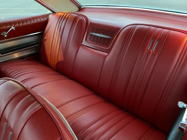 Ford Galaxie 1965 image number 23