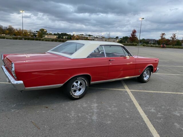 Ford Galaxie 1965 image number 6