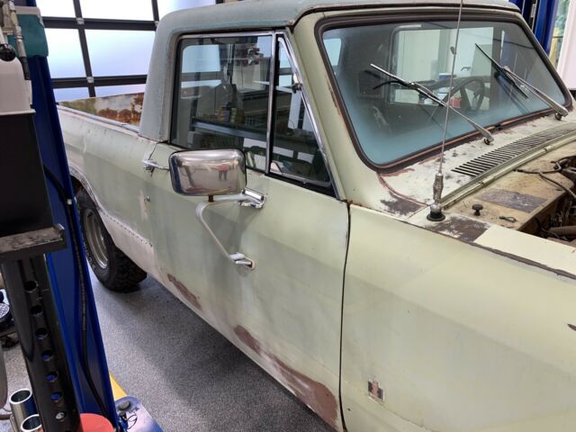 International Scout Terra 1976 image number 21