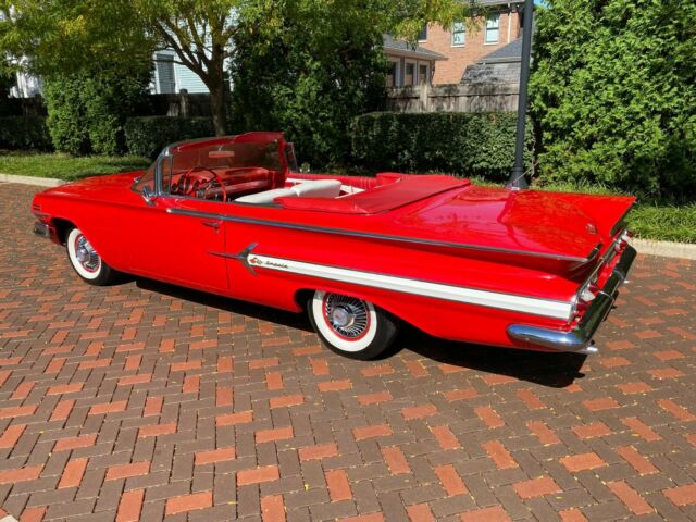 Chevrolet Impala 1960 image number 22