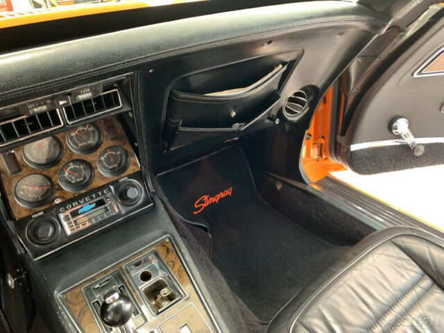 Chevrolet Corvette 1973 image number 19