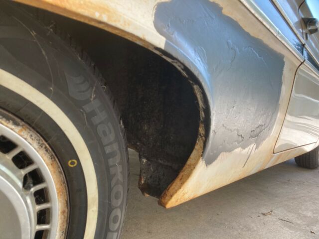 Chevrolet Impala 1961 image number 22