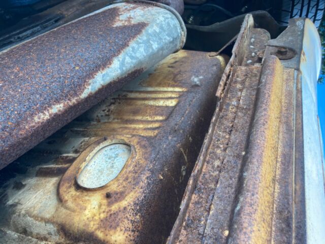 Chevrolet Impala 1961 image number 37