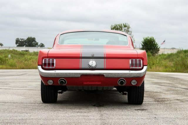 Ford Mustang 1965 image number 27
