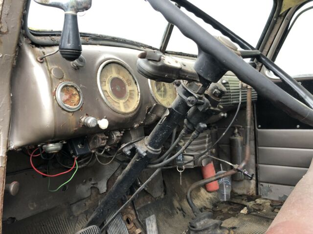 GMC 4900 1949 image number 11