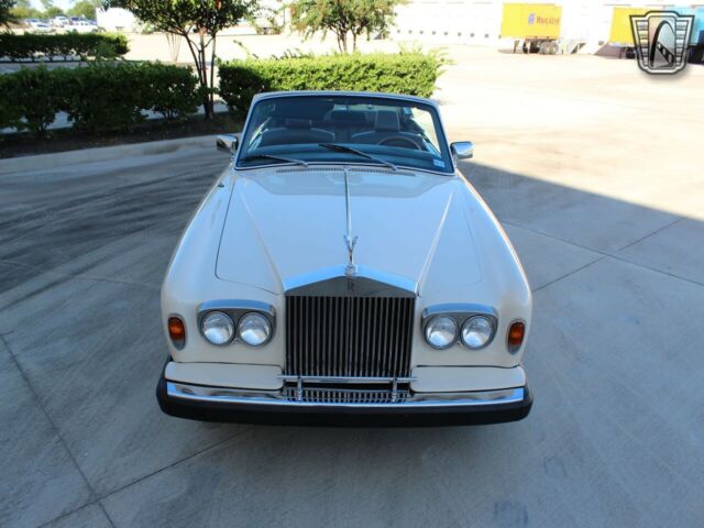 Rolls-Royce Corniche 1973 image number 23