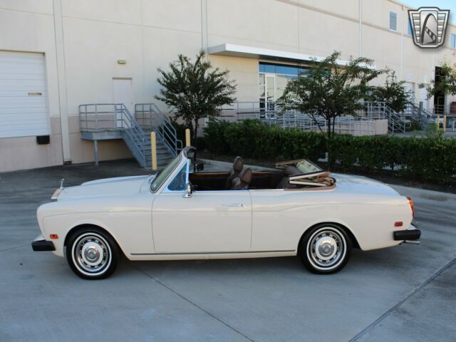 Rolls-Royce Corniche 1973 image number 29