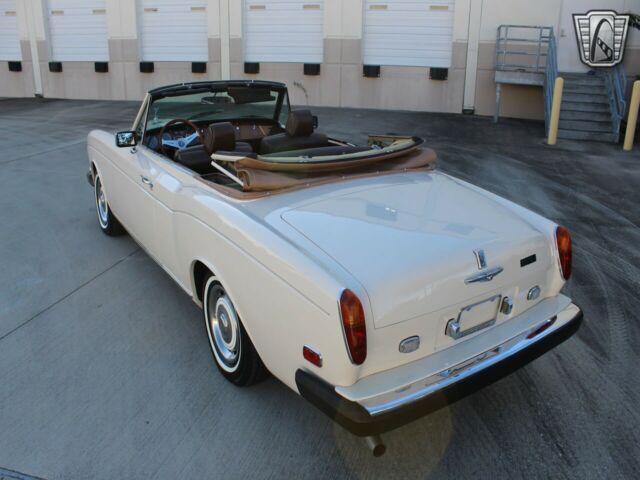 Rolls-Royce Corniche 1973 image number 32