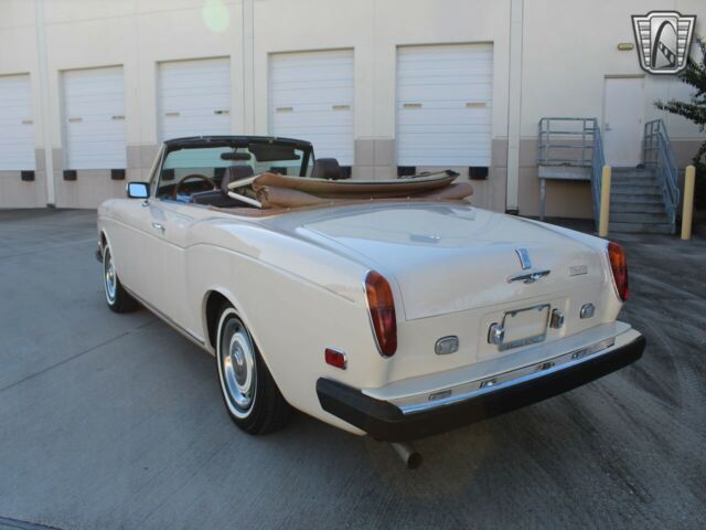 Rolls-Royce Corniche 1973 image number 9