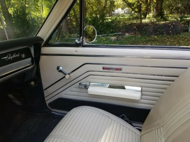 Buick Skylark 1967 image number 24