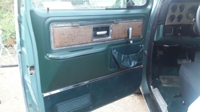 Chevrolet C/K Pickup 2500 1977 image number 14