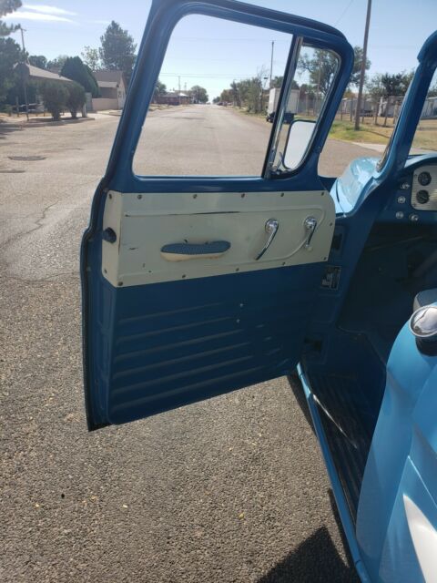 GMC 100 1959 image number 29