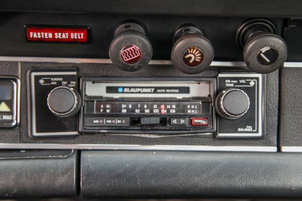 Porsche 911 1973 image number 16