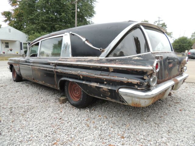Pontiac Bonneville 1960 image number 3